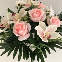 Искусственные цветы оптом.   Роза+ирис  с  папоротником Д 118